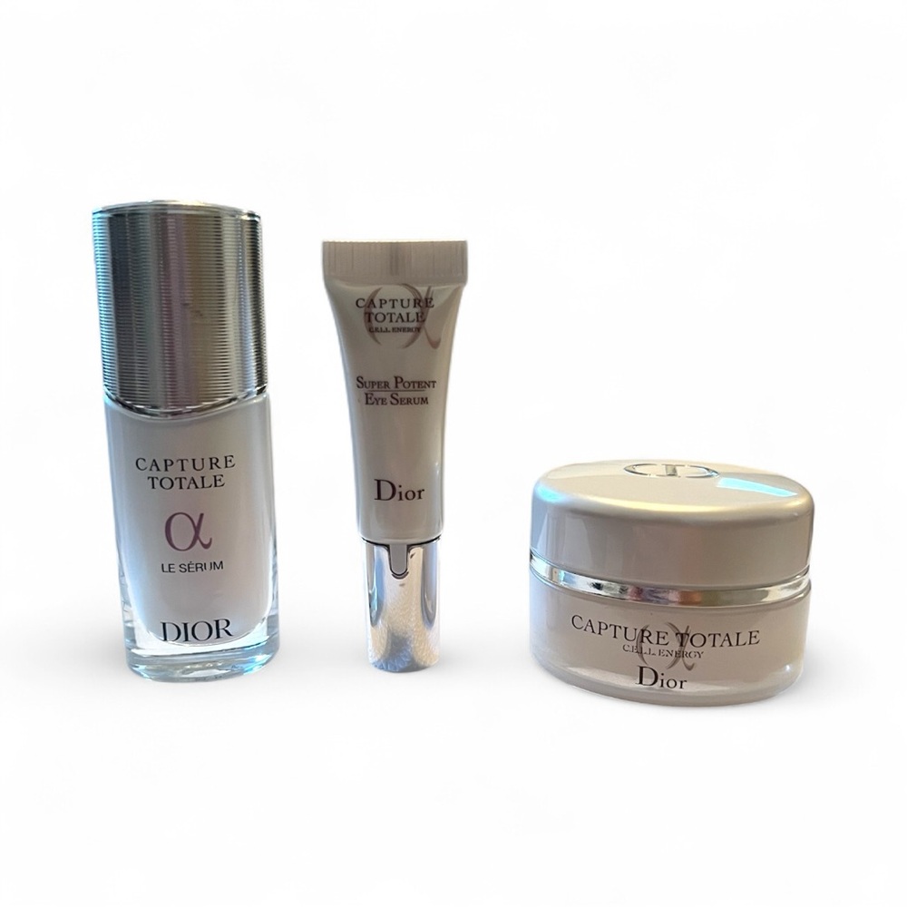 Christian Dior Capture Totale Skincare Set – Limited Edition Gold Gift Set - Picture 2 of 3